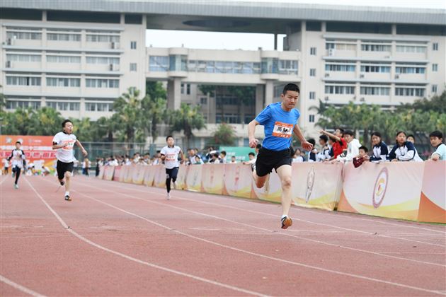 棠外初中“多威杯”第二十二届春季田径运动会顺利举行 