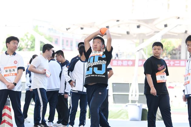 棠外初中“多威杯”第二十二届春季田径运动会顺利举行