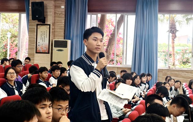 华西临床医学院李真林教授做客棠外生涯规划讲座 