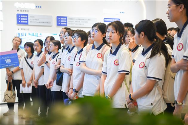 棠外2026年“五·四”青年节特别主题团日活动圆满举行