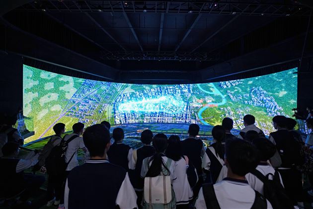 五四燃青春理想 生命筑强国初心——棠外2026年“五·四”青年节特别主题团日活动圆满举行