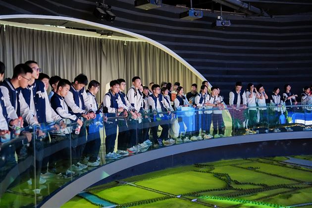 五四燃青春理想 生命筑强国初心——棠外2026年“五·四”青年节特别主题团日活动圆满举行