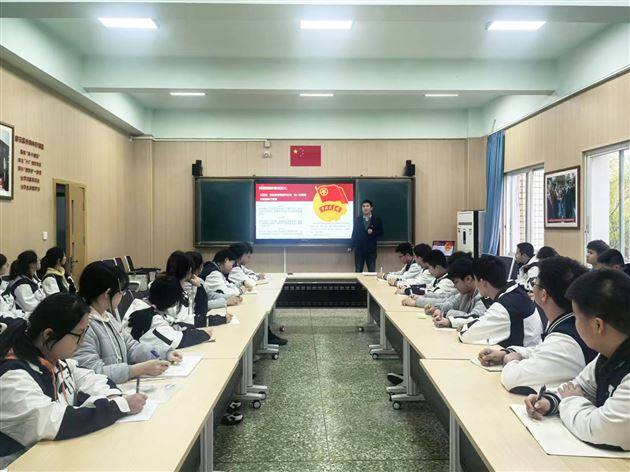 棠外高中党总支各支部开展支部书记讲团课活动