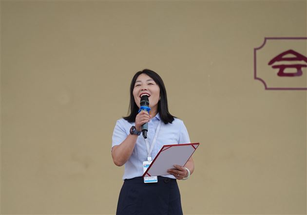 升楼筑梦剑指高三  凌霄有期顶峰相见——棠外高2024级升楼仪式 