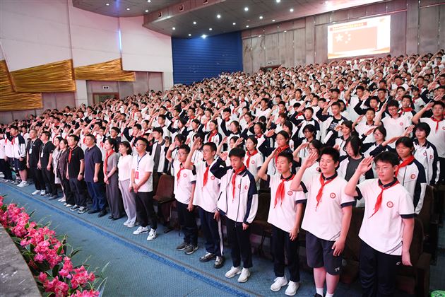 棠外初2024级少先队离队仪式圆满举行 