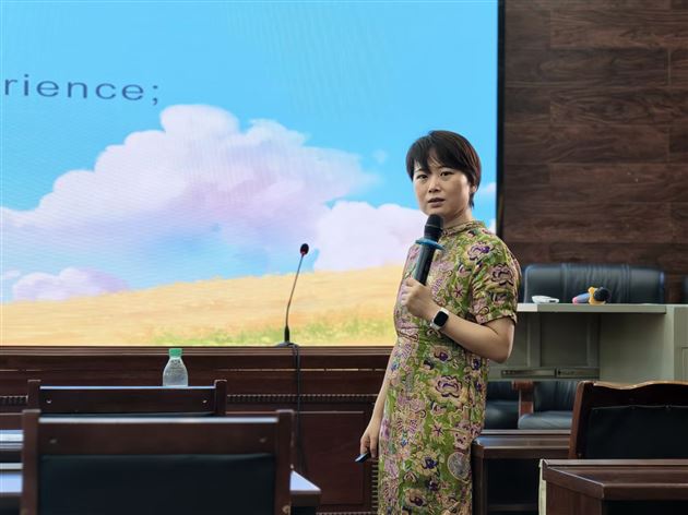 棠外附小开展2026年秋季开学前教师系列培训 