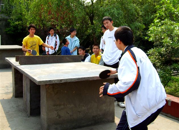 向双流聋哑学校献爱心活动(四)</p><p>　　