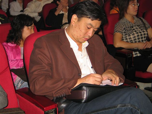 家长座谈会(三)