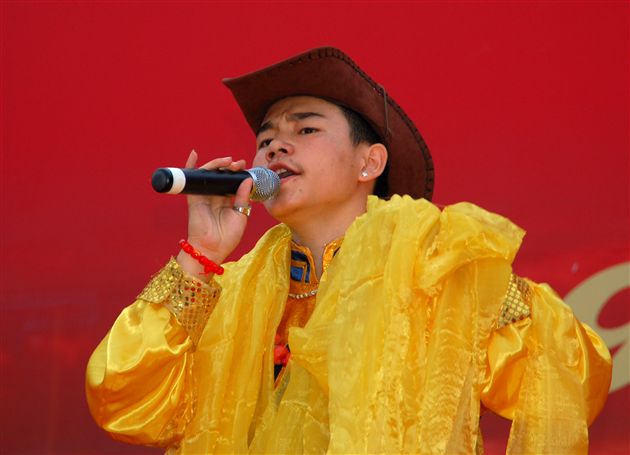 校园藏族歌手马超