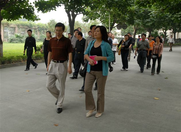 北京平谷区中学校长考察团考察棠中外语学校(一)