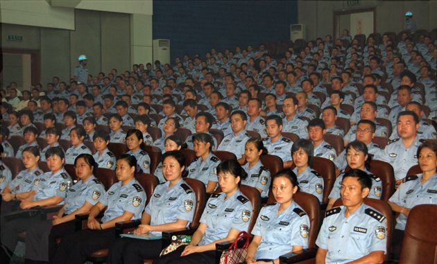 双流县公安局公安工作会议(六)</p><p>　　