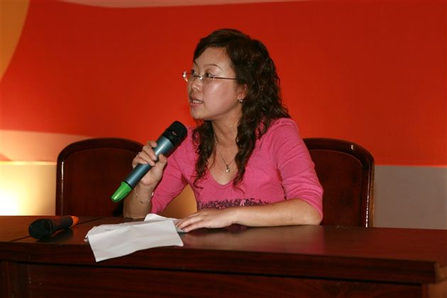 初二年级组长彭燕老师