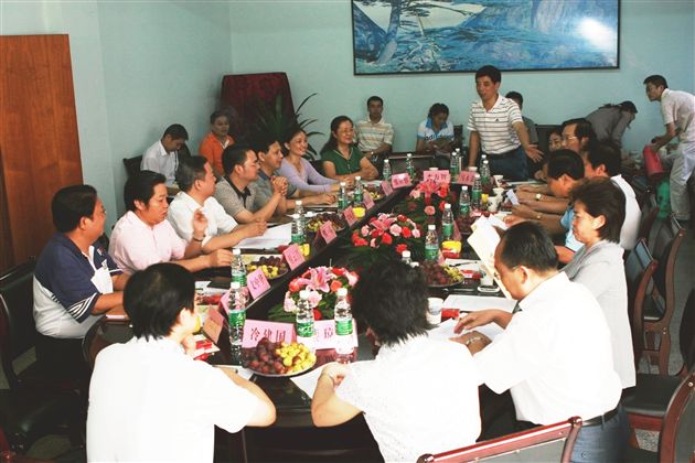 县政协领导调研棠湖中学可持续发展座谈会（三）</p><p>　　