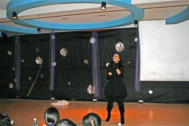 演唱会主角——高2010级17班张星雾