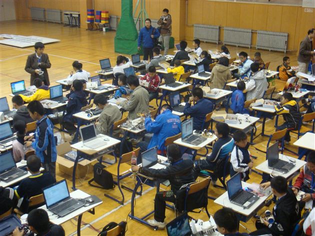 赛前准备一角（二）