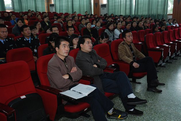 棠中外语学校消防培训(四)</p><p>　　