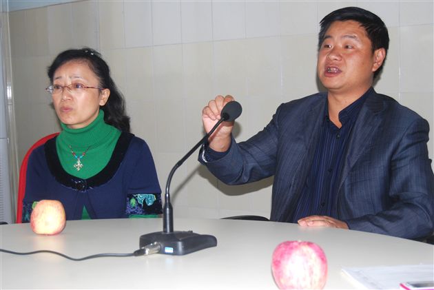 茂县县长卢晓君为棠外附小老师作抗震救灾专题报告(一)