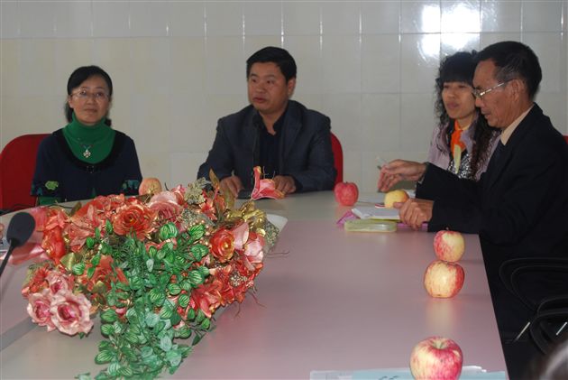 茂县县长卢晓君为棠外附小老师作抗震救灾专题报告(二)