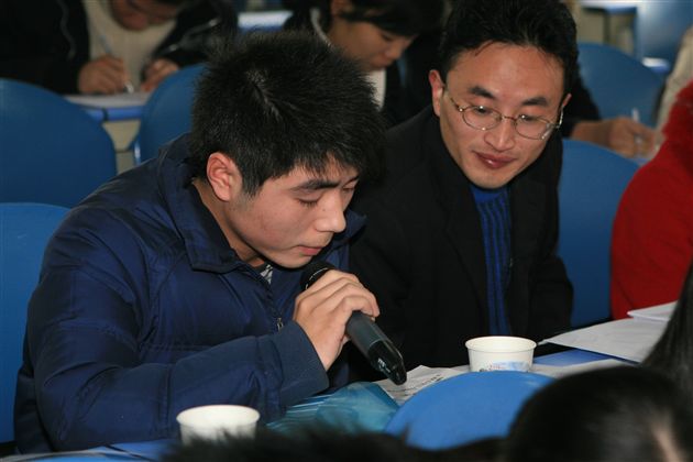 嘉宾云集，高朋满座——兄弟学校教师积极评课（一）