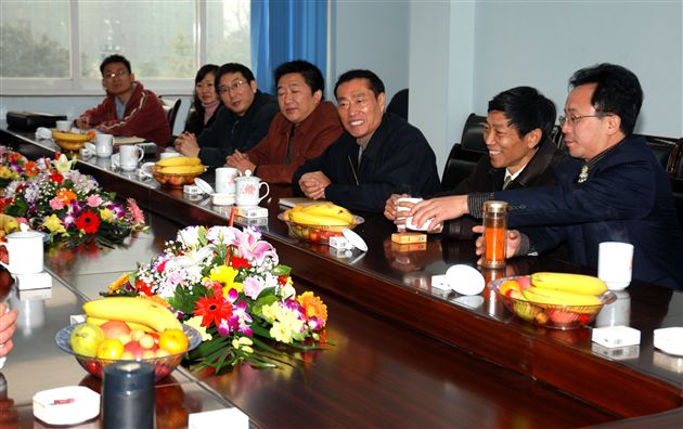 棠外和乐山师院开展交流合作(二)