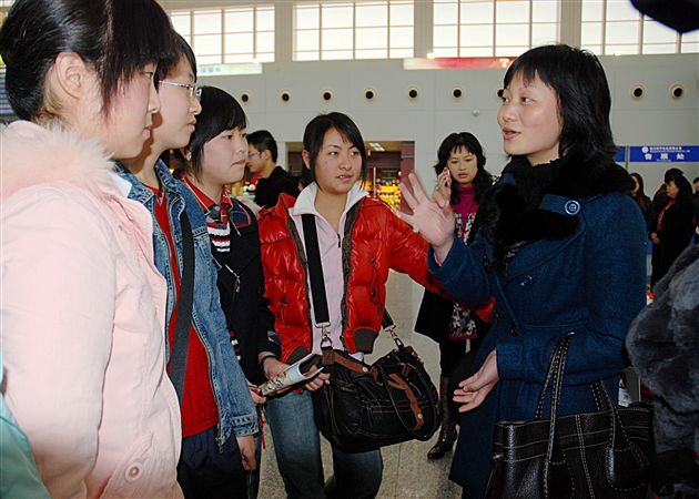 棠外2008年度公派留学学子飞赴新加坡(一)