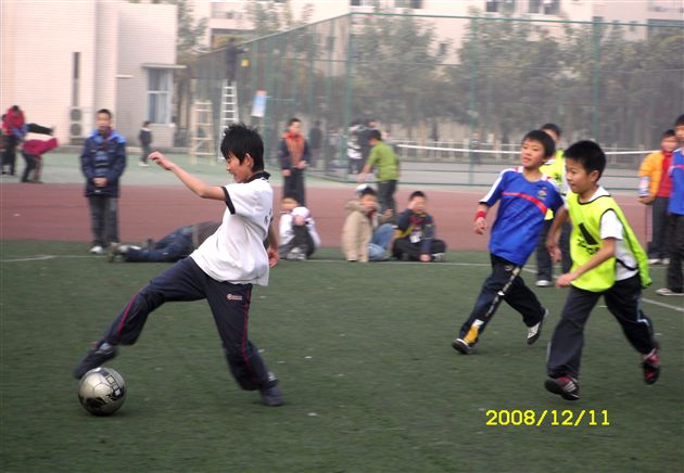 棠外附小五六年级足球对抗赛(二)