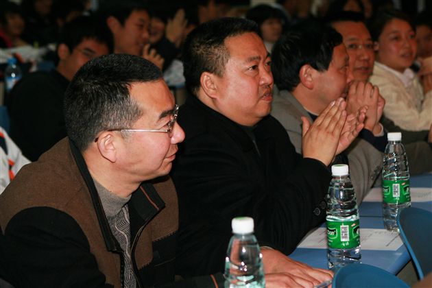 出席晚会的领导