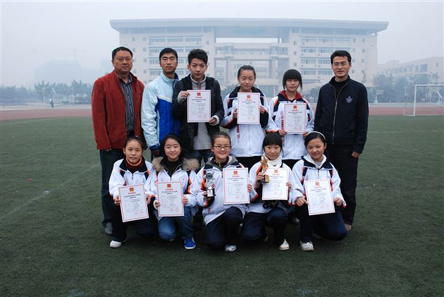 棠外运动队学生体育舞蹈锦标赛取得好成绩(一)</p><p>　　