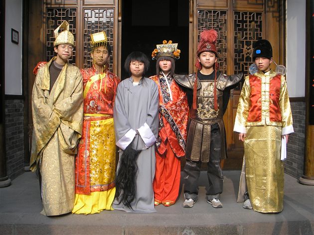 棠外学生参加四川电视台春节特别节目拍摄