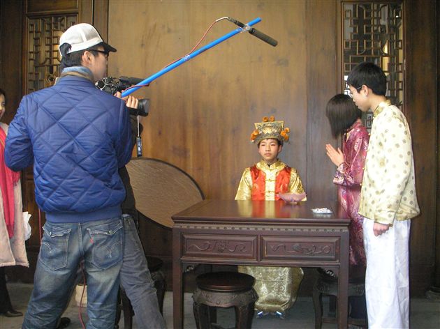 棠外学生参加四川电视台春节特别节目拍摄