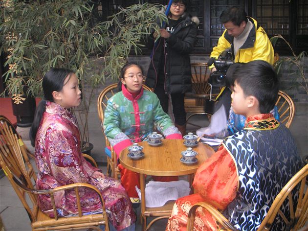 棠外学生参加四川电视台春节特别节目拍摄