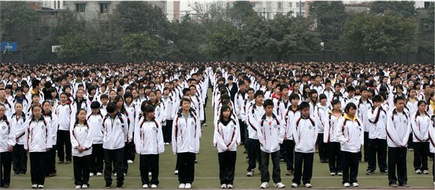 整齐的队列，昂扬的精神