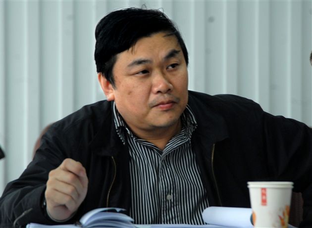 宜宾翠屏棠湖外语学校首届董事会成员王纬</p><p>　　