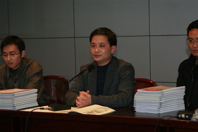 行政办副主任、《春晓》《棠中校园报》副总编熊波讲话