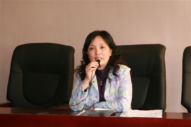 学生处朱玉彬主任主持培训会