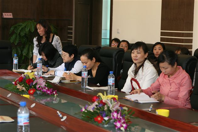 眉山东坡实验中学到我校参观交流（二）