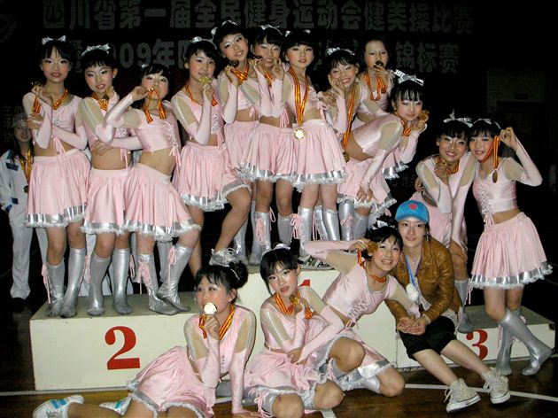 棠外附属小学啦啦操代表队喜摘四川省桂冠（一）</p><p>　　