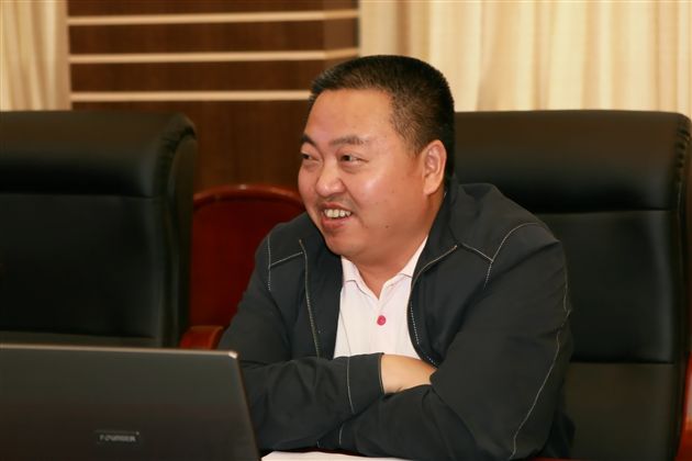 熊校长作论文答辩