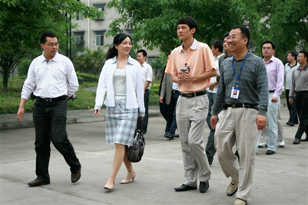 棠湖中学班主任到高埂中学考察（一）