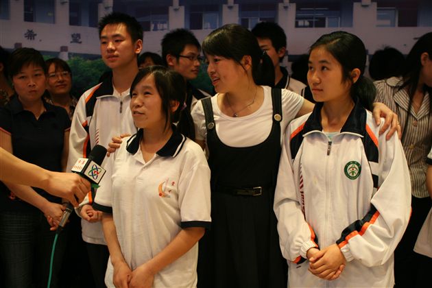 中央电视台新闻频道新家园节目组来我校采访（四）