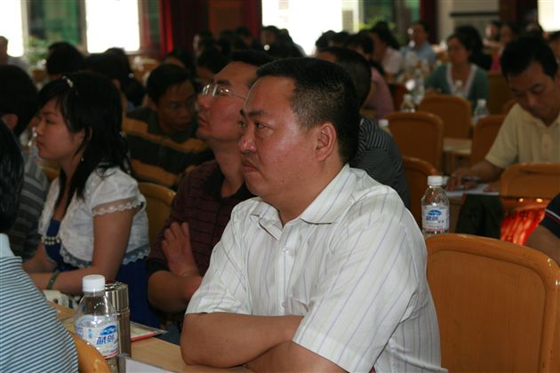 熊校长带队与会