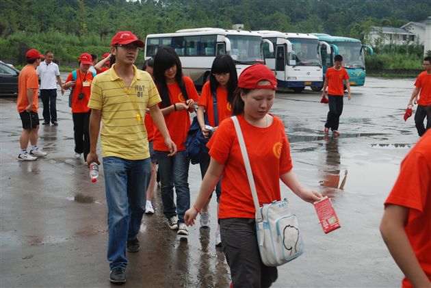 棠外首届国际夏令营畅游天台山(一)