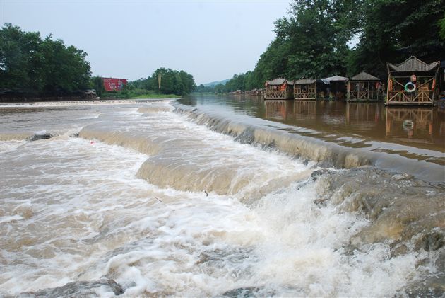 棠外首届国际夏令营畅游天台山(三)