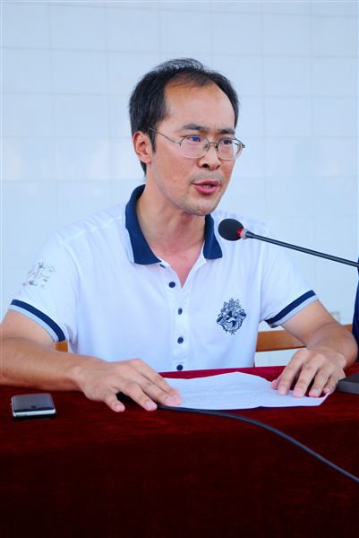 棠中外语学校2012届新生军训汇报表演11