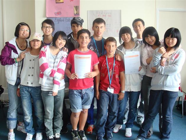 赴欧——学习合格颁发毕业证