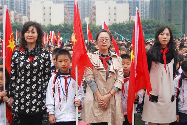 棠外附小隆重庆祝中国少年先锋队建队60周年9