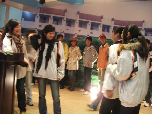 香港大学黎可欣老师带领零班做团体活动（二）