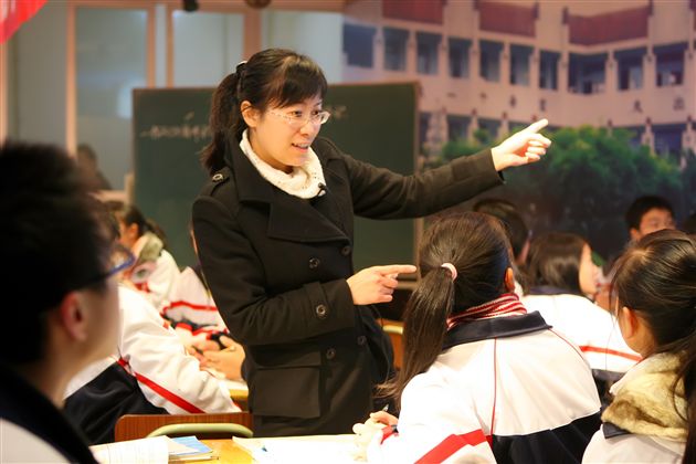 我校叶书艳老师献课