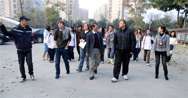 四川大学国际交换生在棠外参观交流1