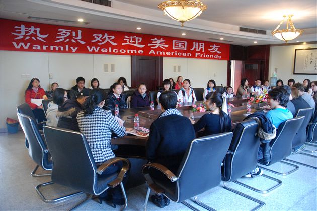 四川大学国际交换生在棠外参观交流3